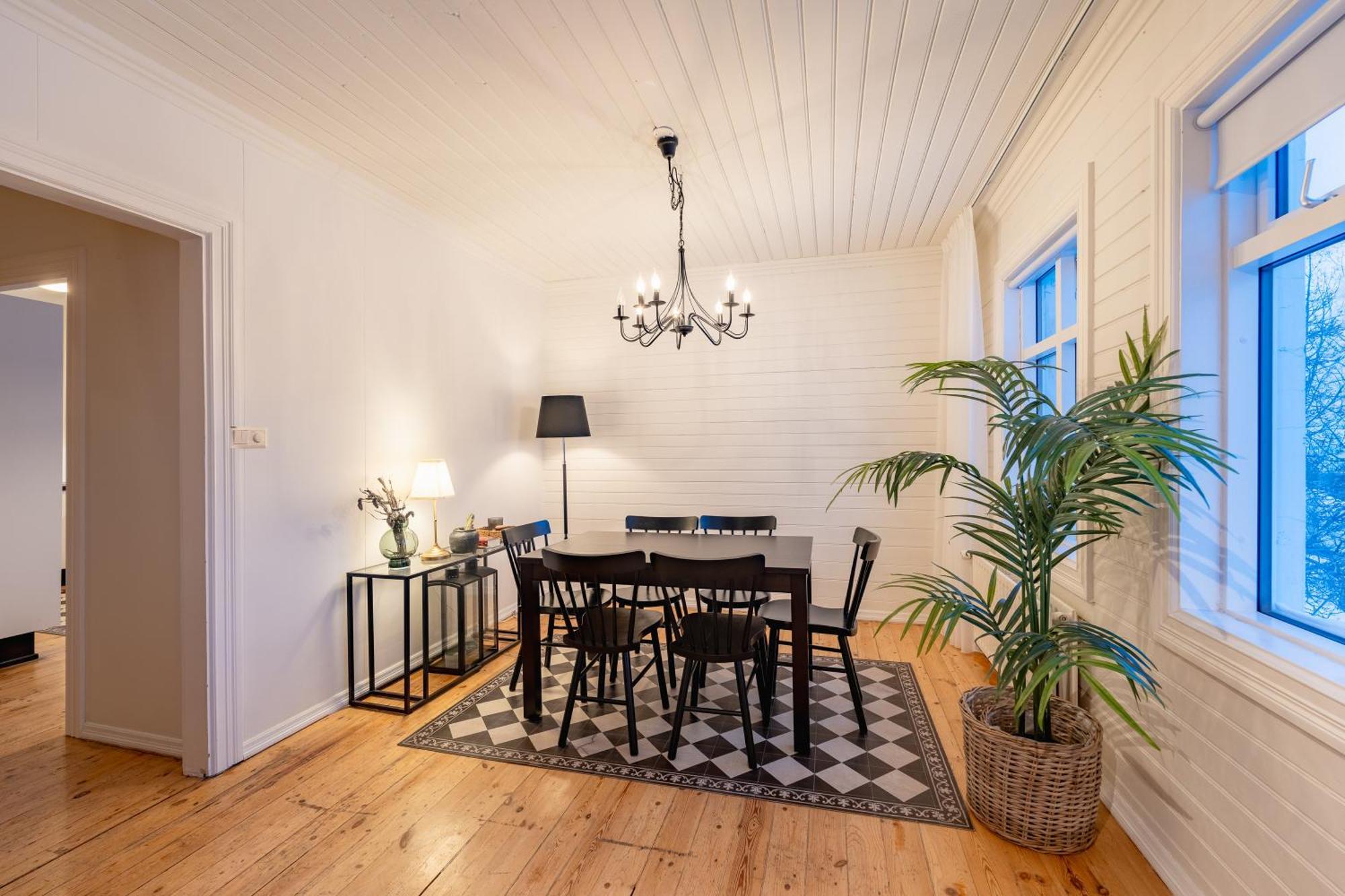 Day Dream Central Akureyri Three Bedroom Apt المظهر الخارجي الصورة